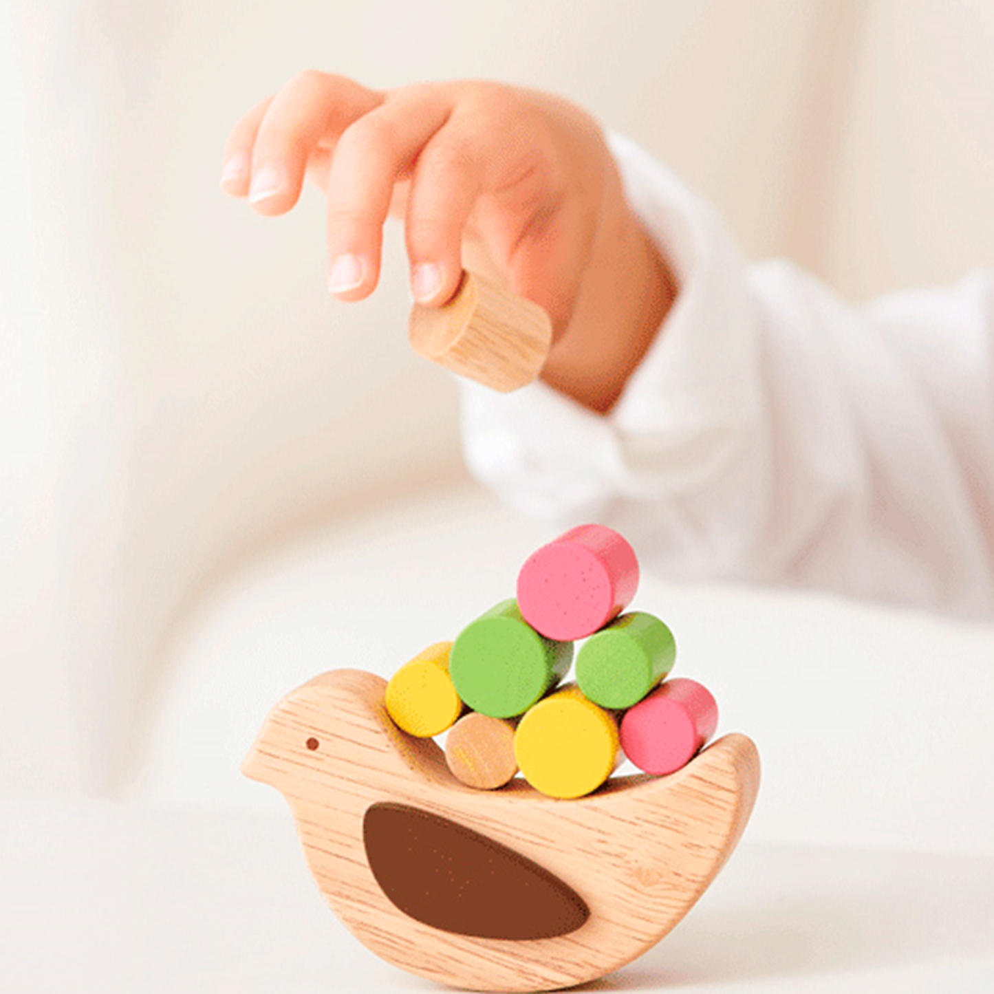 Ave de Apilar en Madera Legal - Aprendizaje para Niños Pequeños - Color a Personalizar